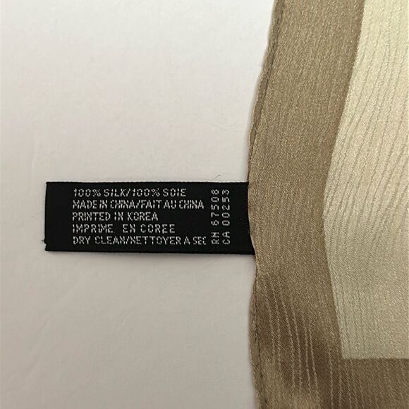 Ellen Tracy Silk Square Scarf Beige Taupe Roses Floral Print - Picture 11 of 11